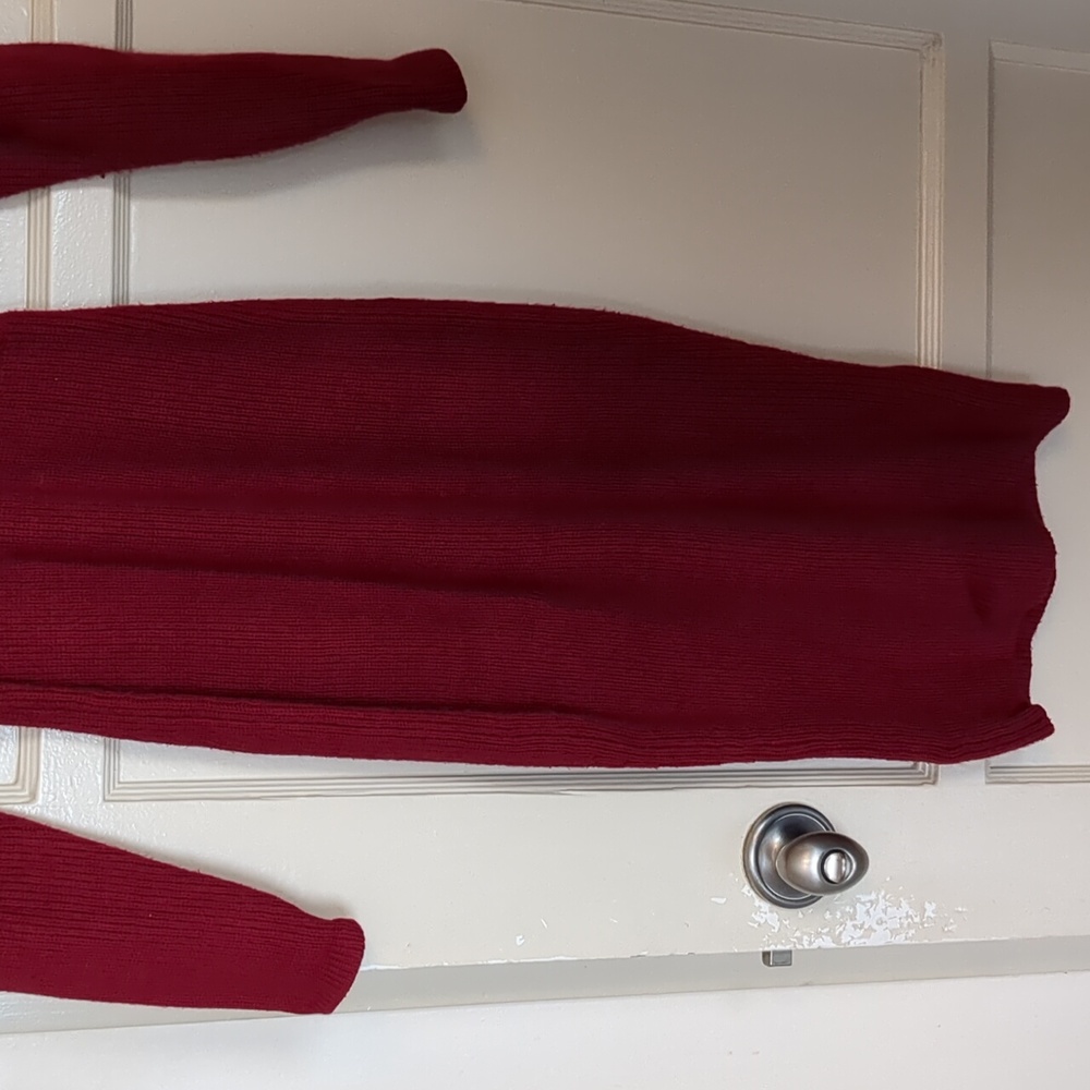 Express Midi Sweater Dress - Picture 9 of 14